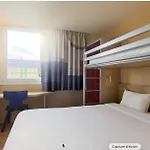 Hotel Roissy 3*