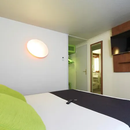 Roissy Hotel 3*