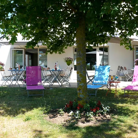 Hotel Roissy 3*