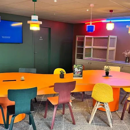 Hotel Roissy 3*