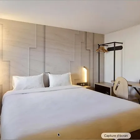 Roissy Hotel