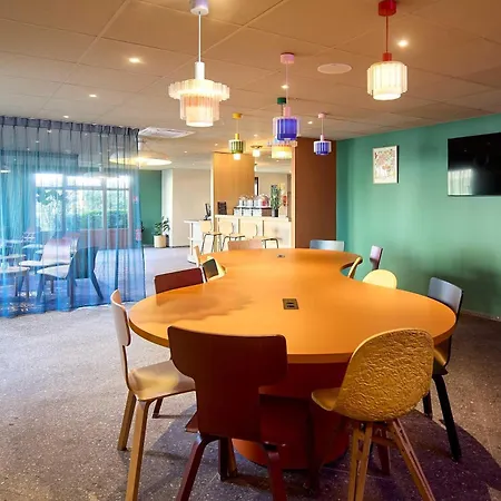 Roissy Hotel