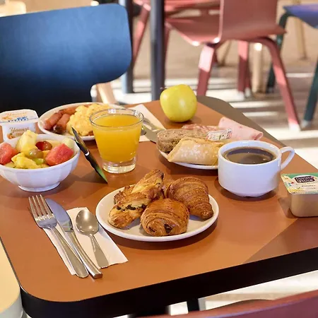 Roissy 3*