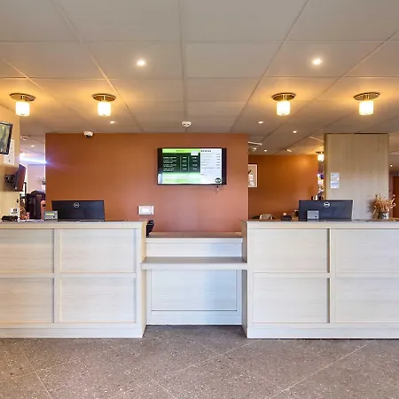 Hotel Roissy 3*