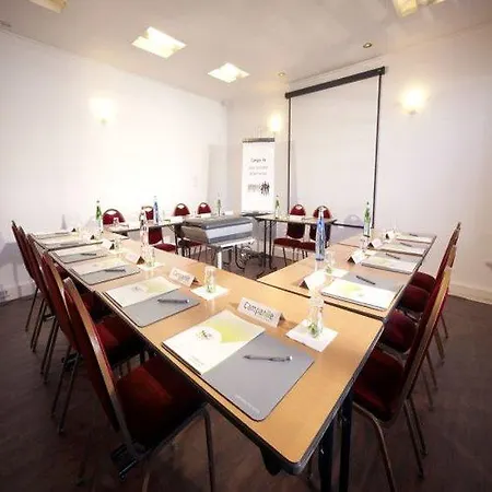 Roissy - Witz Ex-campanile Roissy - Witz Hotel 3*