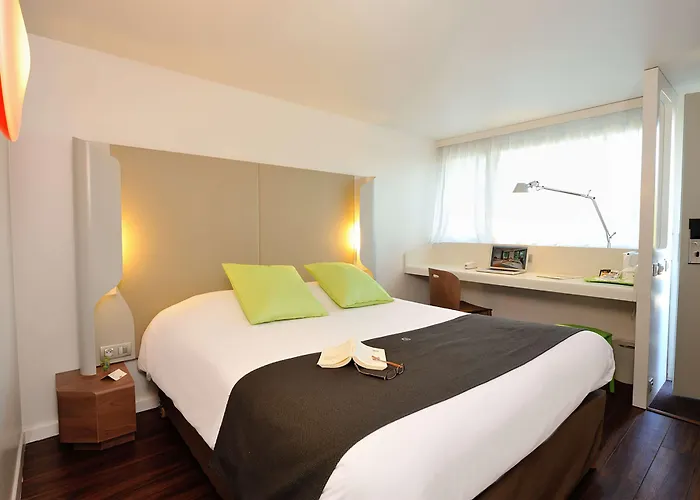 Hotel Roissy 3*