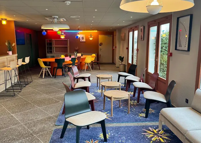 Roissy Hotel 3*