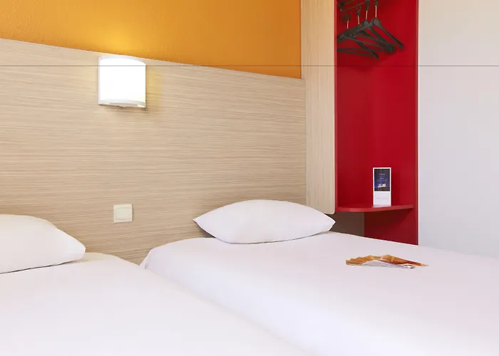 Hotel Roissy 3*